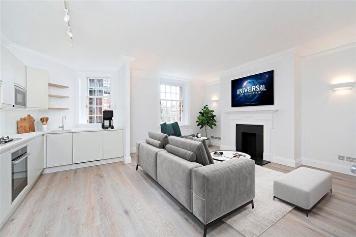 2 Bedroom Flat To Rent In Hornton Court East, Kensington High Street, Kensington, London, W8