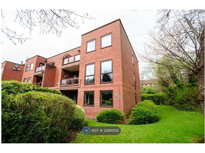 2 Bedroom Flat To Rent In Princes Way, Solihull, B91