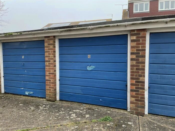 Garage / Parking To Rent In Church Street, Littlehampton, BN17