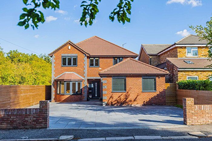 5 Bedroom Detached House For Sale In Hullbridge Road, Rayleigh, SS6