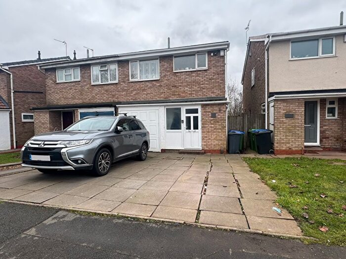 3 Bedroom Property To Rent In Devereux Road, West Bromwich, B70