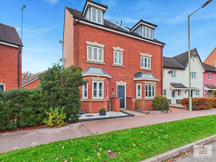 3 Bedroom Town House For Sale In Wilkinson Drive, Kesgrave, IP5