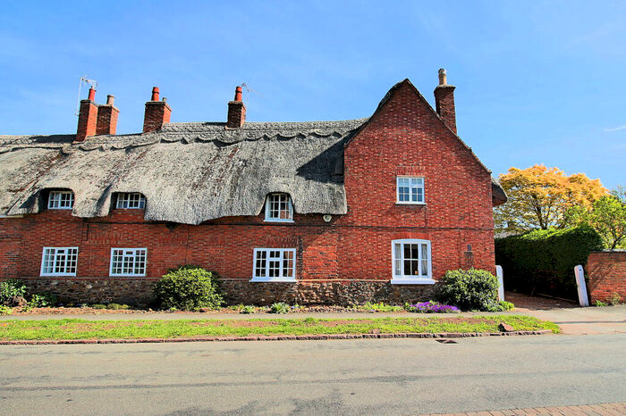 4 Bedroom Cottage For Sale In Main Street, Queniborough, LE7