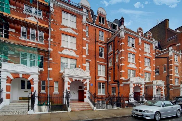 Studio To Rent In Sheffield Terrace, Kensington, London W8