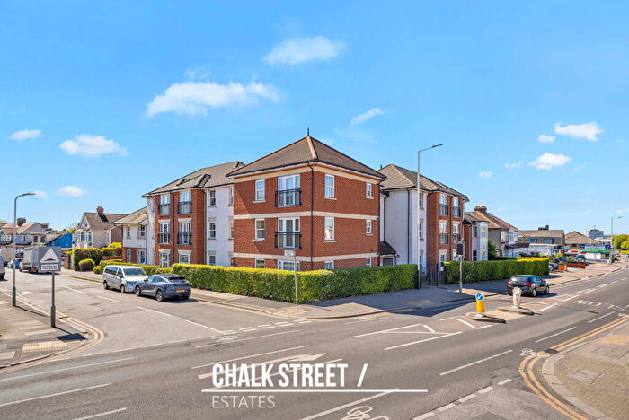 1 Bedroom Apartment For Sale In Pell Court, Hornchurch Road, Hornchurch, RM12