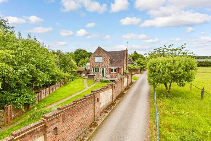 3 Bedroom Detached House For Sale In Logmore Lane, Dorking, Surrey, RH4