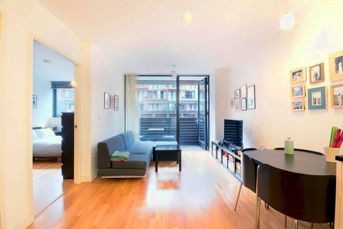 1 Bedroom Flat To Rent In Amelia Street, Elephant And Castle, SE17
