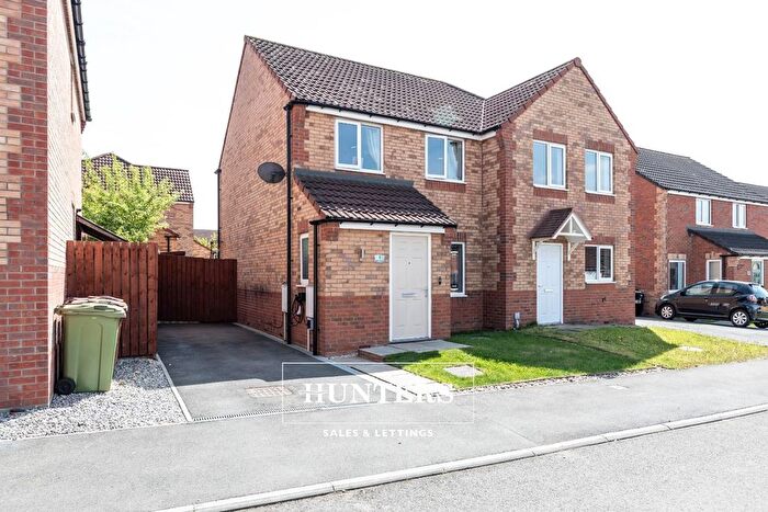 3 Bedroom Semi-Detached House For Sale In Seaton Crescent, Knottingley, WF11