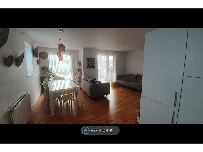 1 Bedroom Flat To Rent In Walthamstow, London, E17