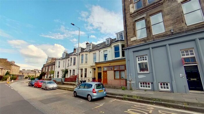 2 Bedroom Flat To Rent In Gilmore Place, Bruntsfield, Edinburgh, EH3