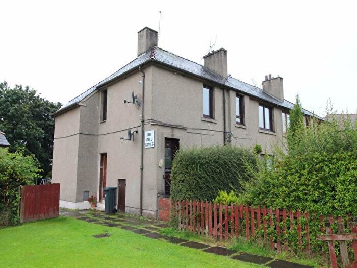 4 Bedroom Flat To Rent In Cardross Crescent, Broxburn, West Lothian, EH52