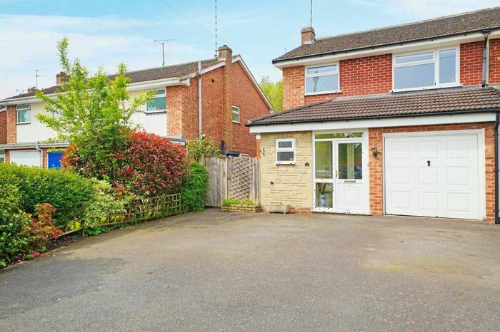 3 Bedroom Semi-Detached House For Sale In Station Lane, Lapworth, B94