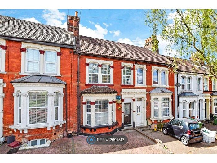 5 Bedroom Terraced House To Rent In Hastings Road, Maidstone, ME15