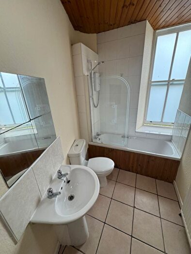3 Bedroom Flat To Rent In /, Dudhope Street, Dundee, DD1