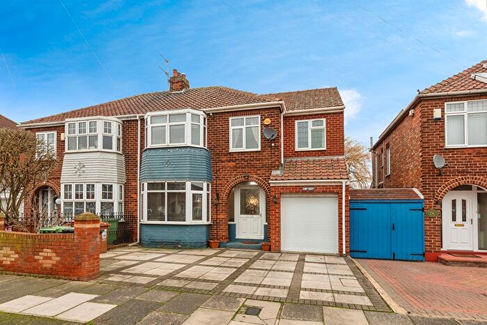 4 Bedroom Semi-Detached House For Sale In Westbrooke Avenue, Hartlepool, TS25