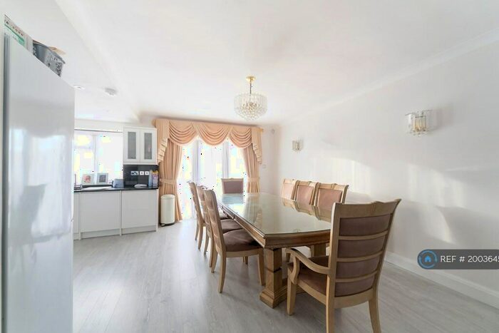 4 Bedroom Terraced House To Rent In Alexandra Road, London, N10