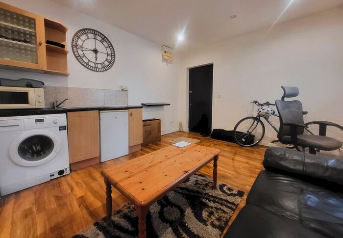 Studio To Rent In Kingston Road, London, SW20