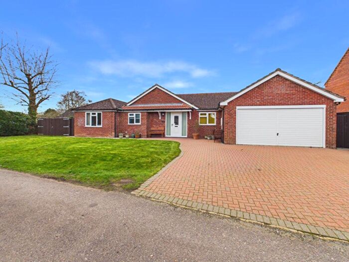 4 Bedroom House For Sale In Kontiki, Back Lane, Spilsby, PE22