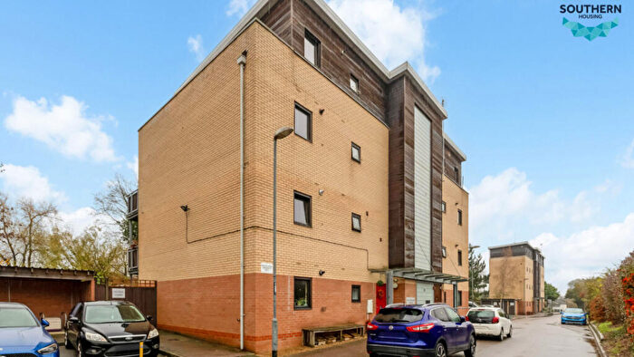 2 Bedroom Flat For Sale In Egret Court, Teal Close, Enfield, London, EN3