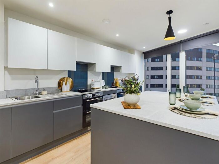 1 Bedroom Flat To Rent In St James Boulevard, Newcastle Upon Tyne, NE4