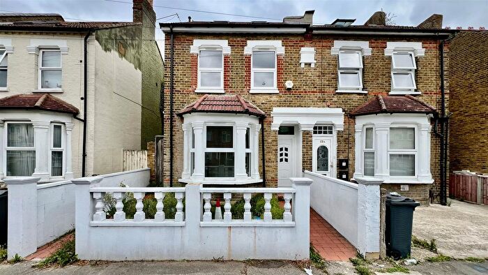 5 Bedroom Semi Detached House For Sale In Cromwell Road, Hounslow, TW3