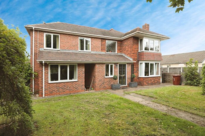 6 Bedroom Detached House For Sale In High Street, Dunsville, Doncaster, DN7