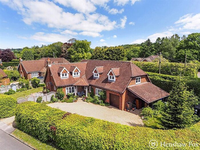 4 Bedroom Detached House For Sale In St. Andrews Close, Timsbury, Hampshire, SO51