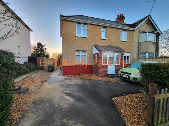 3 Bedroom Semi-Detached House To Rent In Sycamore Road, Southampton, SO16
