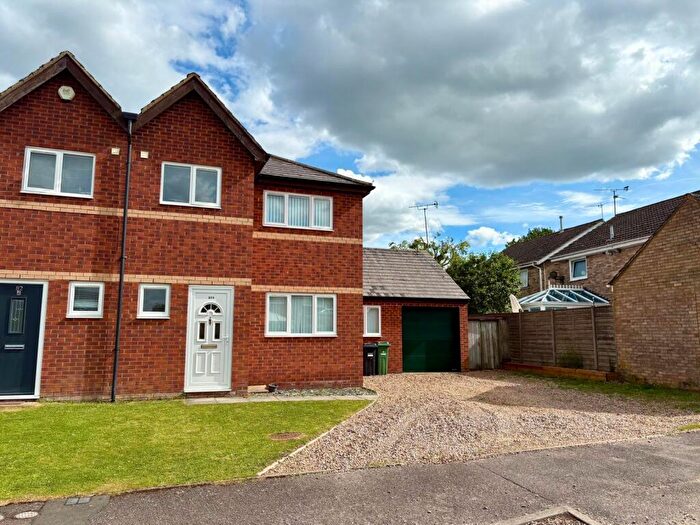 4 Bedroom Semi-Detached House To Rent In Western Drive, Hanslope, Milton Keynes, MK19