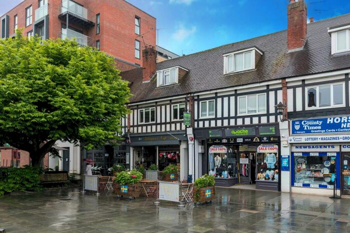 2 Bedroom Maisonette To Rent In Bishopric, Horsham, RH12