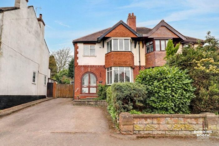 3 Bedroom Semi Detached House For Sale In Daw End Lane, Rushall, Walsall, WS4