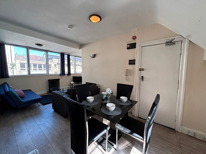 1 Bedroom Property To Rent In Mosley Street, Newcastle Upon Tyne, NE1