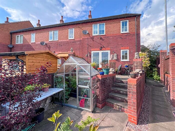 3 Bedroom End Of Terrace House For Sale In Strangman Street, Leek, ST13