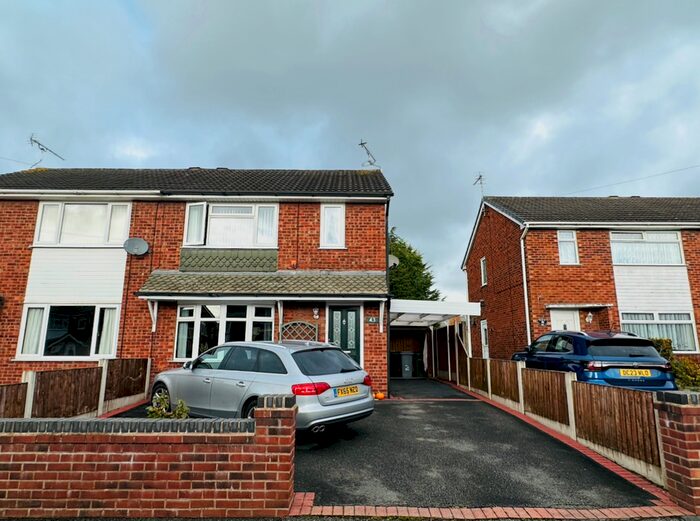 3 Bedroom Semi-Detached House To Rent In Cavendish Road, Crewe, CW2