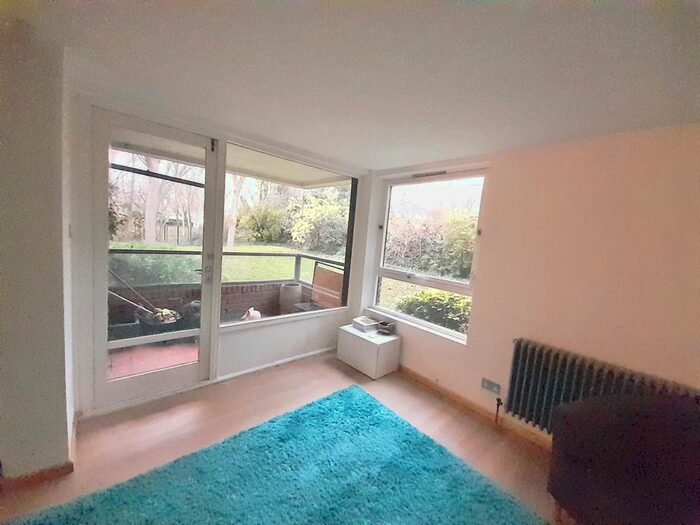 1 Bedroom Flat To Rent In Stockhurst Close, London, SW15