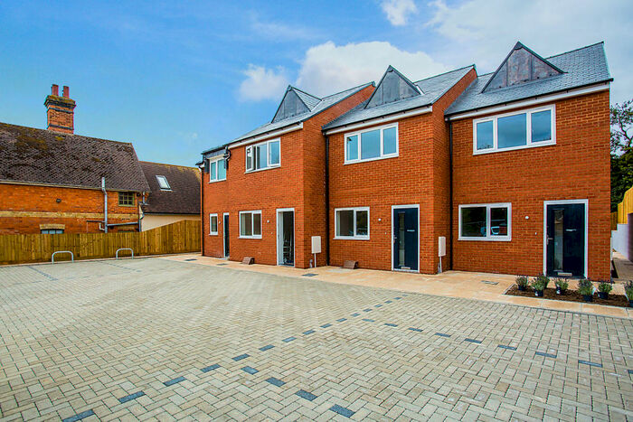 2 Bedroom Terraced House To Rent In Templeman Place, Buckingham, MK18