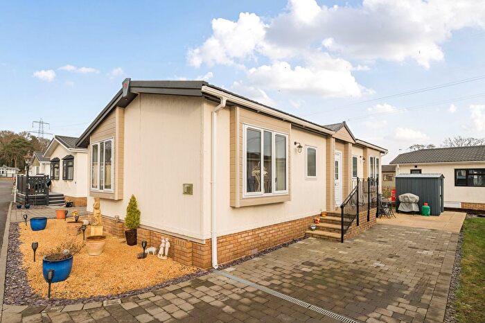 2 Bedroom Mobile/park Home For Sale In Horton Road, Three Legged Cross, Wimborne, Dorset, BH21