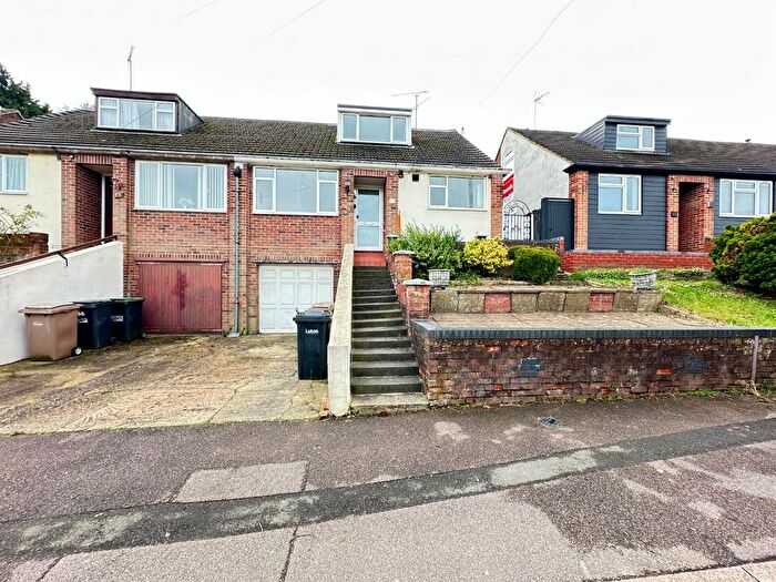 3 Bedroom Semi-Detached House To Rent In Saywell Road, Luton, Bedfordshire, LU2