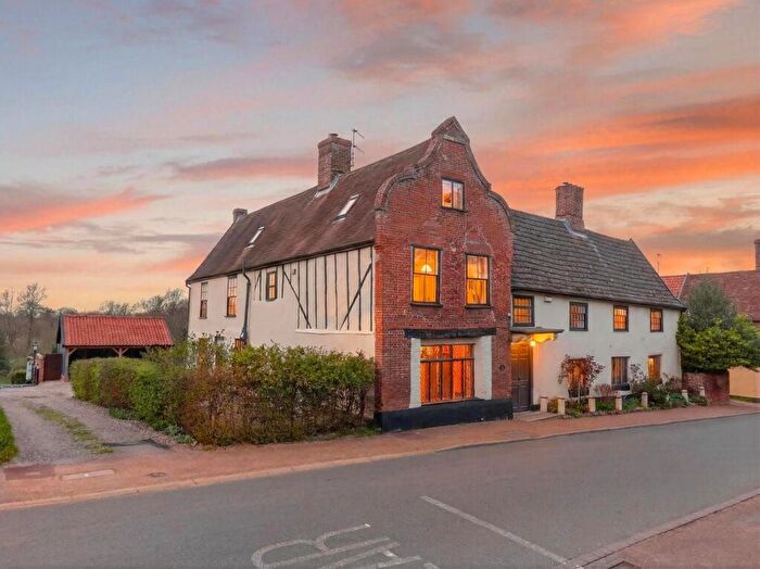 7 Bedroom Detached House For Sale In Hamblyn House, Rickinghall, Suffolk, IP22