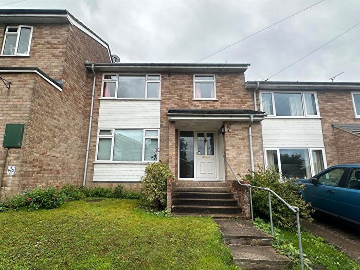 3 Bedroom Terraced House To Rent In Mann Close, Whitchurch, RG28