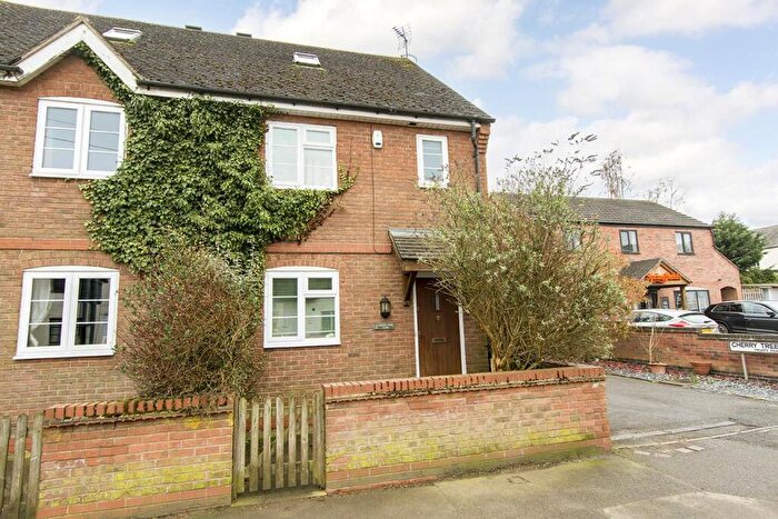 3 Bedroom Semi Detached House For Sale In Cherry Tree Close, Husbands Bosworth, LE17