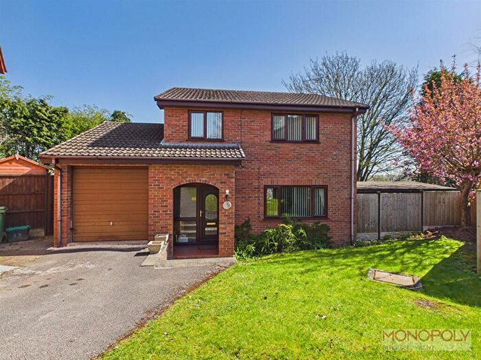 4 Bedroom Detached House For Sale In Kings Oak Court, Wrexham, LL13