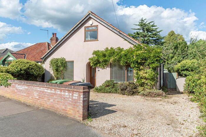 4 Bedroom Chalet To Rent In Oakfields Road, Cringleford, NR4