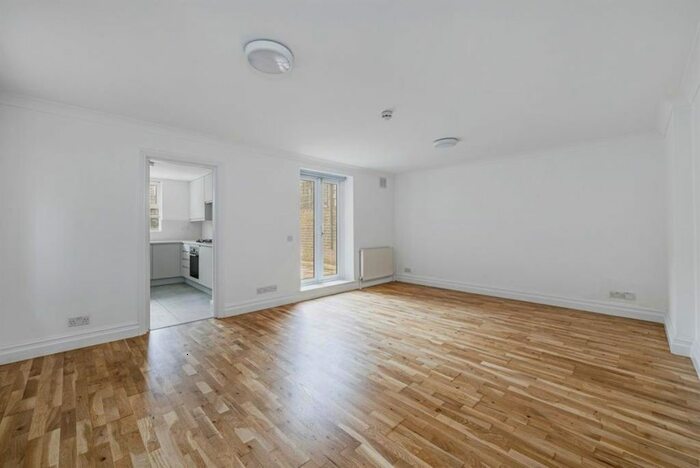 2 Bedroom Flat To Rent In Windsor Road, London, W5