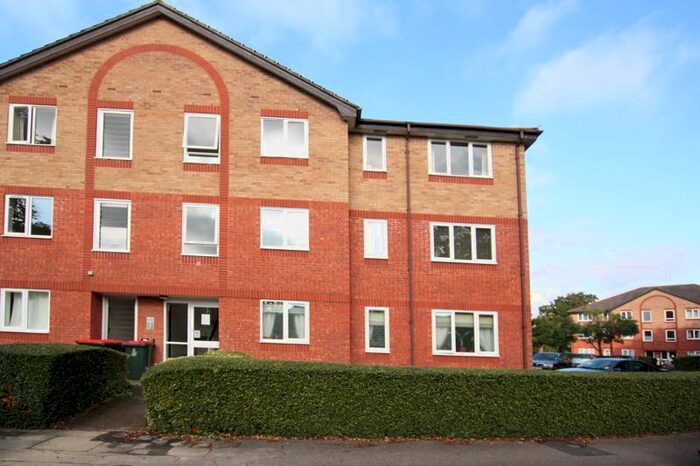 1 Bedroom Flat To Rent In Chetwood Road, Crawley, RH11
