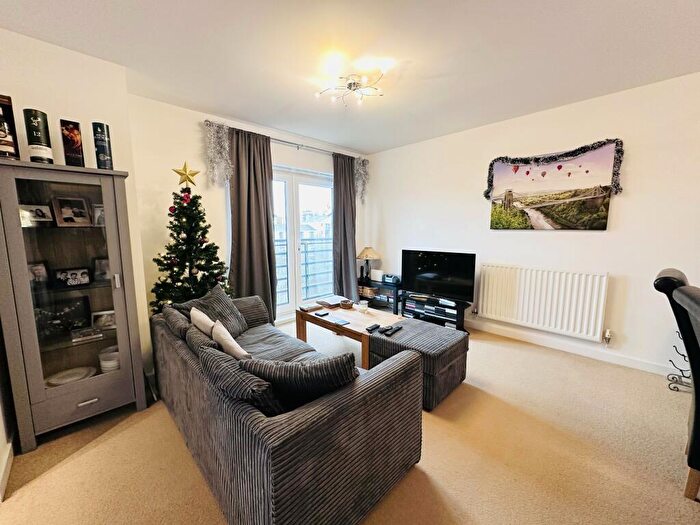 2 Bedroom Apartment To Rent In Guillemot Road, Portishead, BS20