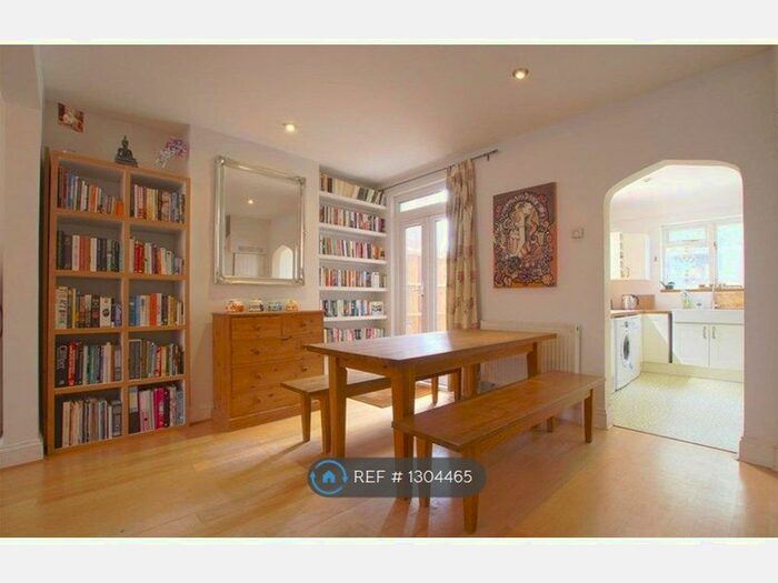 4 Bedroom Terraced House To Rent In Framfield Road, London W7