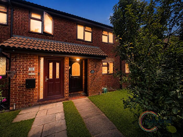 2 Bedroom Terraced House For Sale In Ark Avenue, Grays, RM16