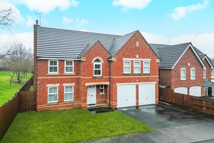 6 Bedroom Detached House For Sale In Stoneleigh Way, Leeds, West Yorkshire, LS17