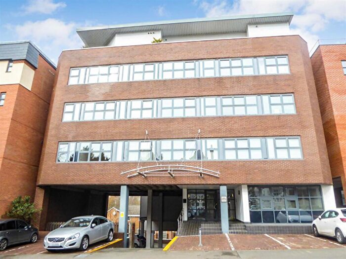 2 Bedroom Apartment To Rent In , Station Road, Kettering, NN15
